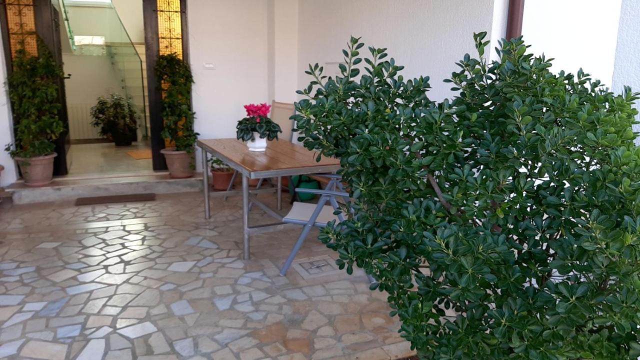 Apartman Nada I Fazana Exterior photo