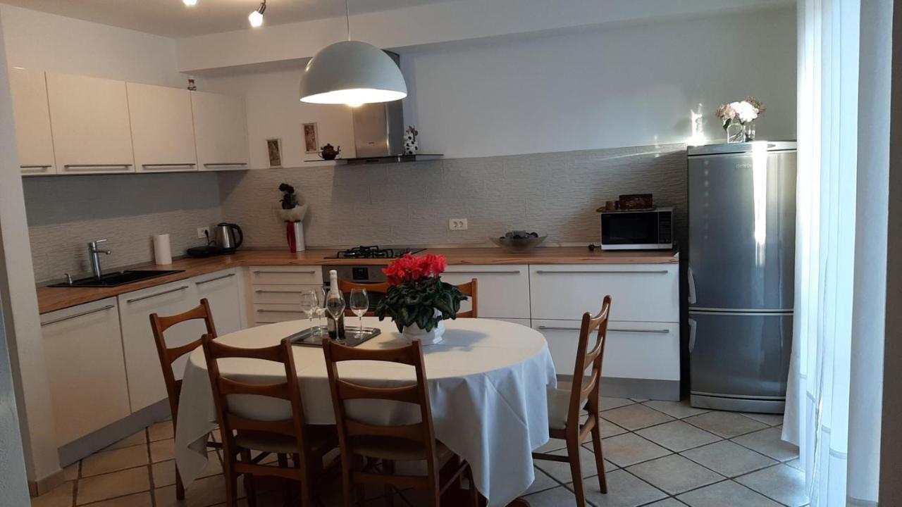Apartman Nada I Fazana Exterior photo