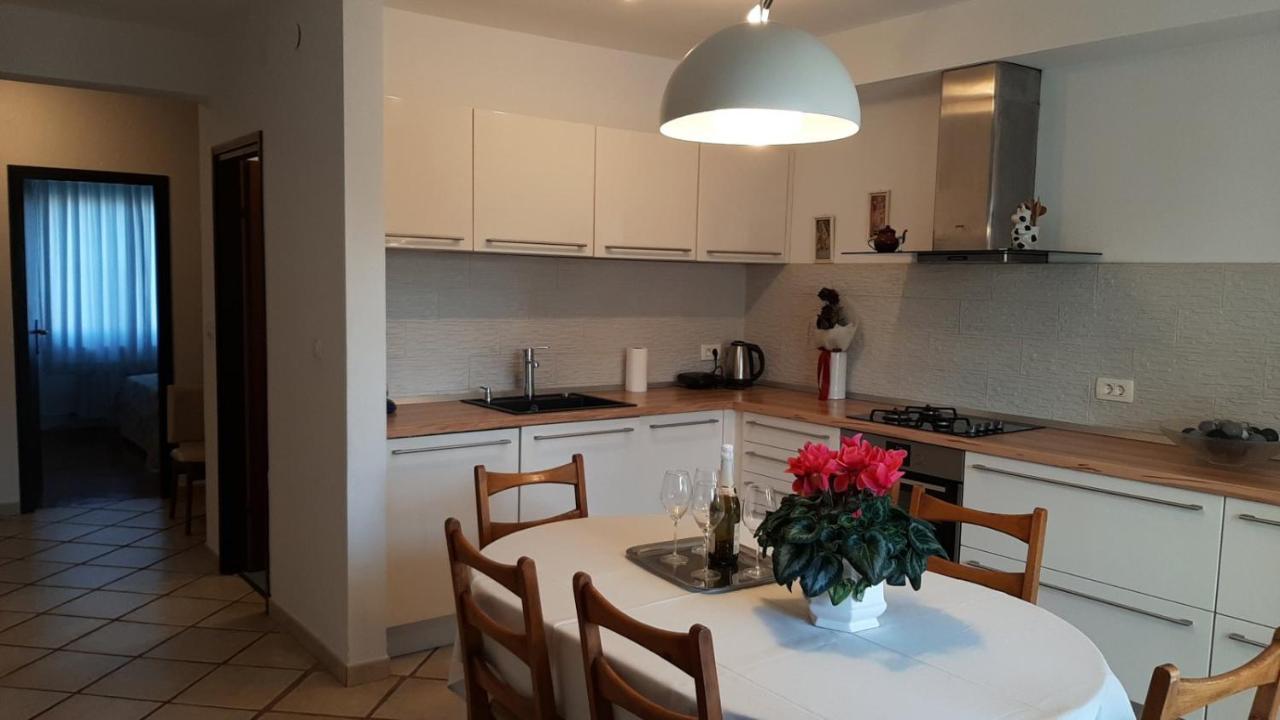 Apartman Nada I Fazana Exterior photo